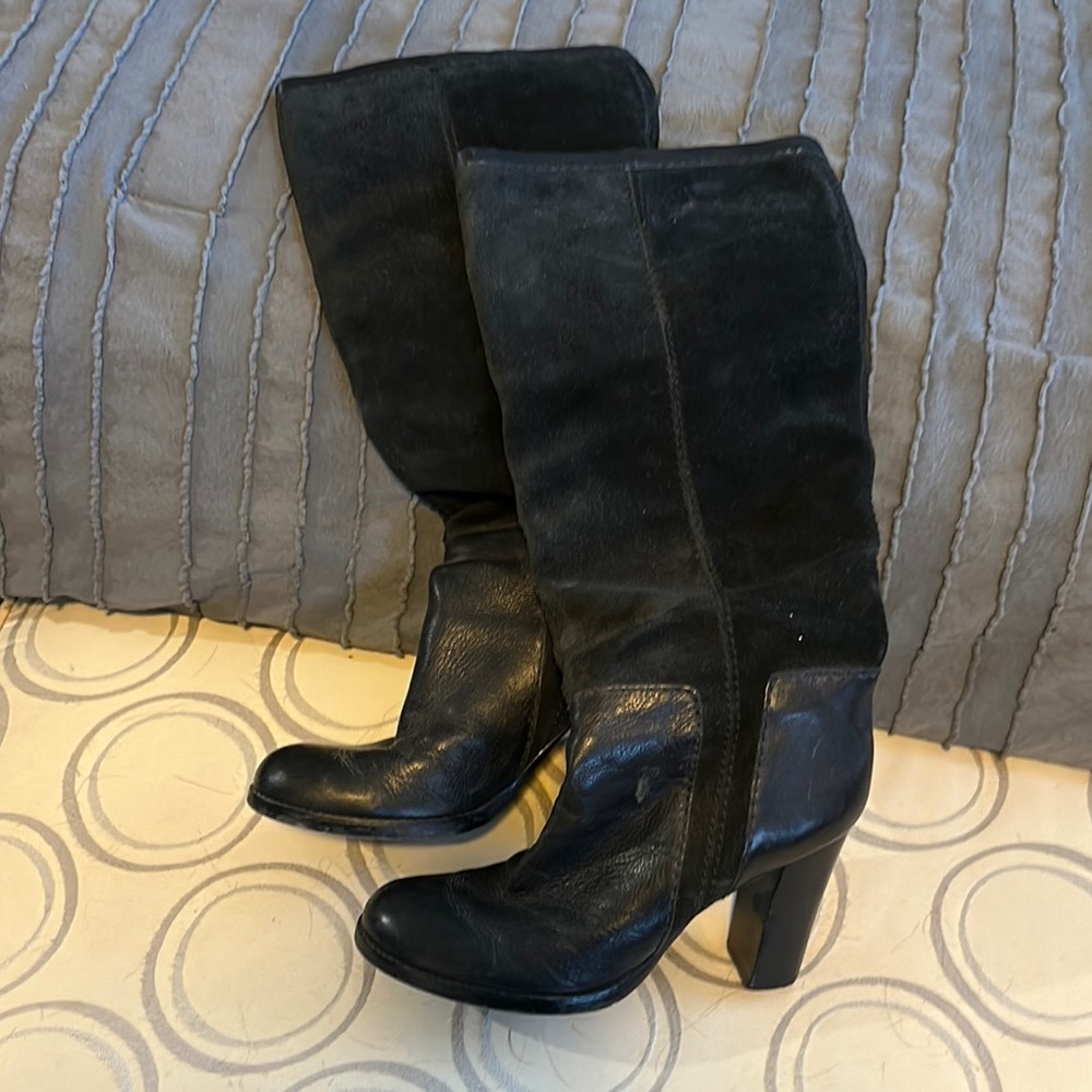 Black Leather Knee-High Women's Boots